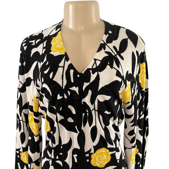 Yellow Floral Black White Pattern Fit & Flare Bell Sleeve Womans Knit Sweater‎ - Picture 2 of 9